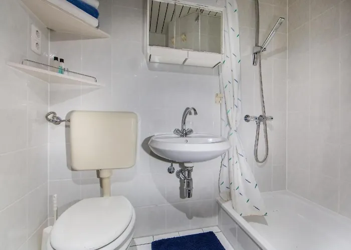 In Pjescana Uvala Mit Grosser Terrasse By Interhome Пула