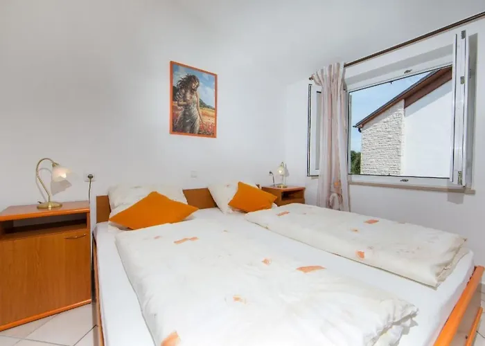 Апартаменти In Pjescana Uvala Mit Grosser Terrasse By Interhome *